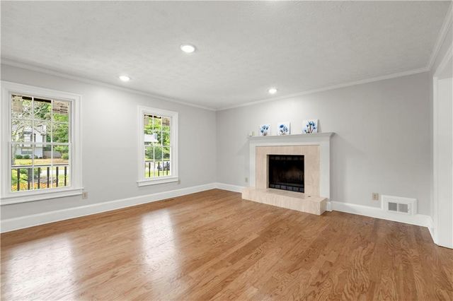 1020 Forest Park Lane, Suwanee, GA 30024