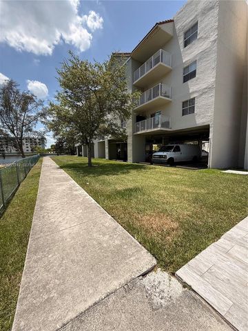 8240 SW 210th Street 203, Cutler Bay, FL 33189