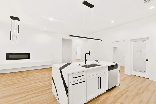 1218 Grant Street, Dallas, TX 75203