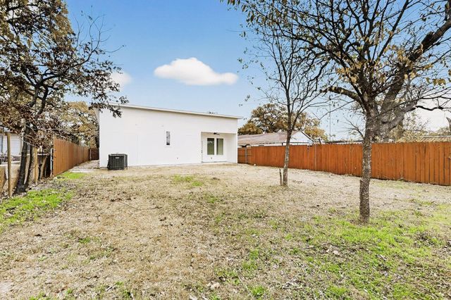 1218 Grant Street, Dallas, TX 75203