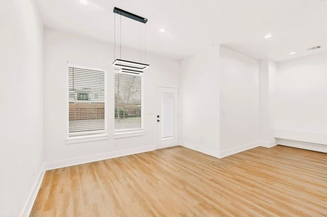 1218 Grant Street, Dallas, TX 75203