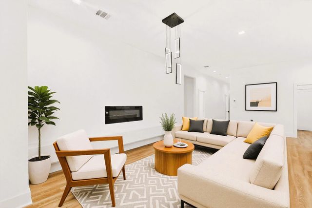 1218 Grant Street, Dallas, TX 75203