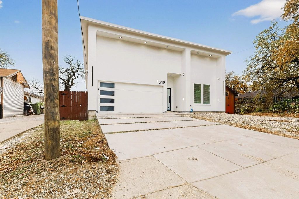 1218 Grant Street, Dallas, TX 75203