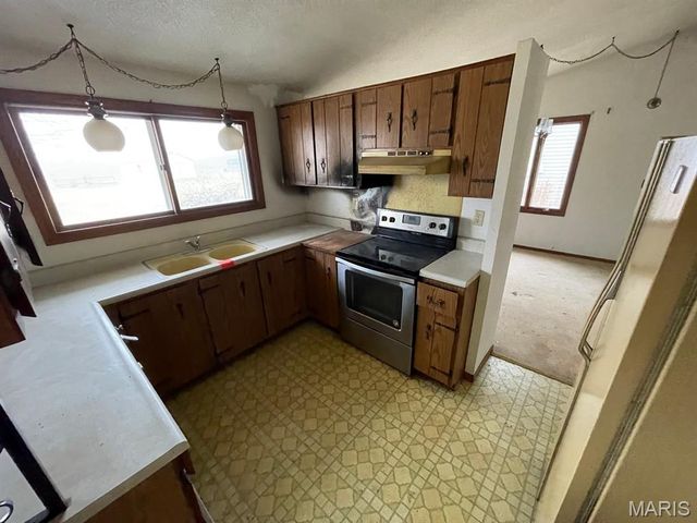 24535 Us Highway 67, Jerseyville, IL 62052