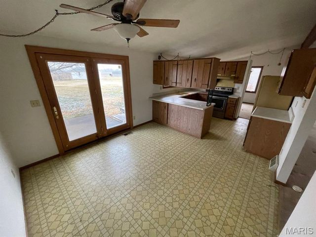 24535 Us Highway 67, Jerseyville, IL 62052