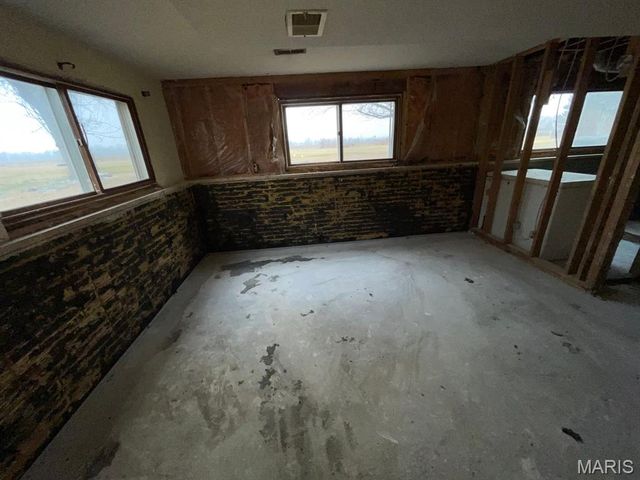 24535 Us Highway 67, Jerseyville, IL 62052