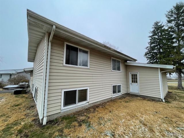 24535 Us Highway 67, Jerseyville, IL 62052