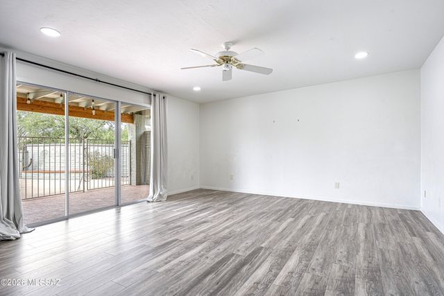 1932 W Harran Circle, Tucson, AZ 85704