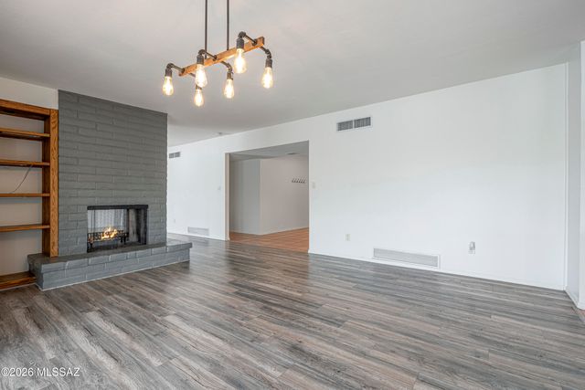 1932 W Harran Circle, Tucson, AZ 85704