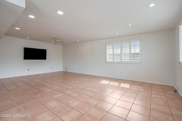 1932 W Harran Circle, Tucson, AZ 85704