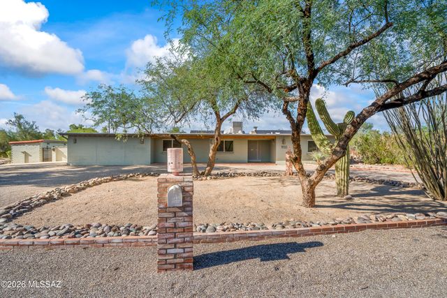 1932 W Harran Circle, Tucson, AZ 85704
