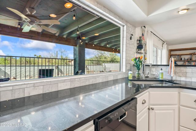 1932 W Harran Circle, Tucson, AZ 85704