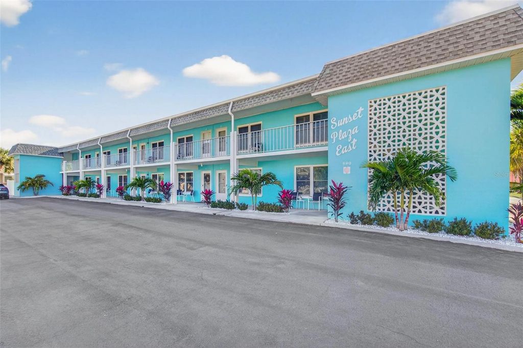 680 71ST AVENUE 5, St Pete Beach, FL 33706