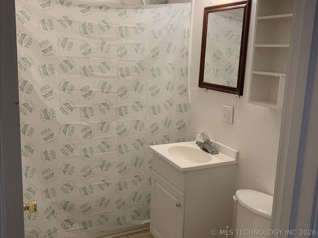 220 S 70th East Avenue, Tulsa, OK 74112