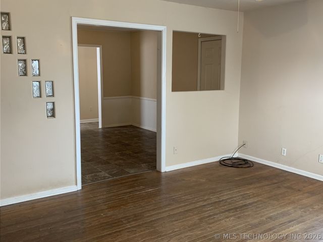 220 S 70th East Avenue, Tulsa, OK 74112