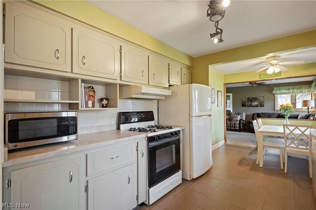 2441 Vezber Drive, Seven Hills, OH 44131