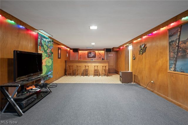 2441 Vezber Drive, Seven Hills, OH 44131