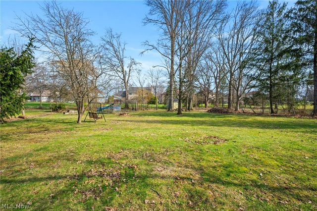 2441 Vezber Drive, Seven Hills, OH 44131