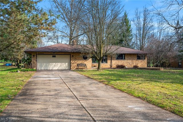 2441 Vezber Drive, Seven Hills, OH 44131