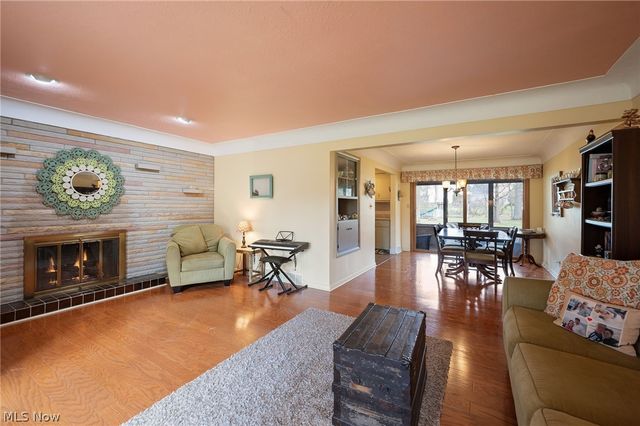 2441 Vezber Drive, Seven Hills, OH 44131