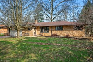 2441 Vezber Drive, Seven Hills, OH 44131