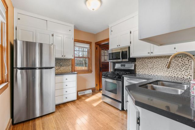 2300 Mckinley Street NE, Minneapolis, MN 55418