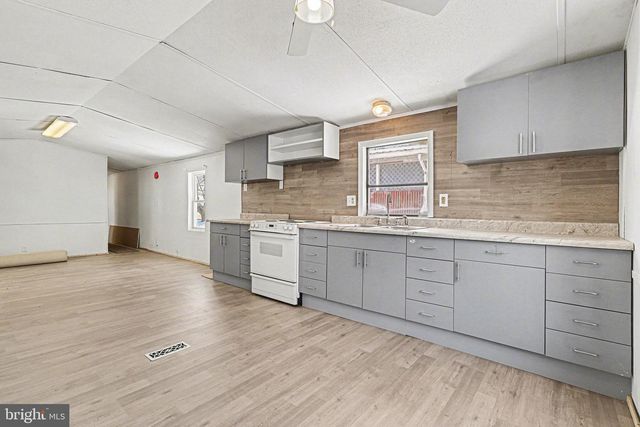 14 LAURA CT, Quarryville, PA 17566