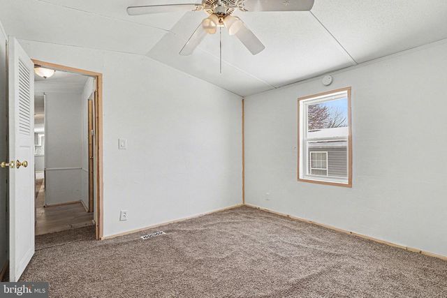 14 LAURA CT, Quarryville, PA 17566