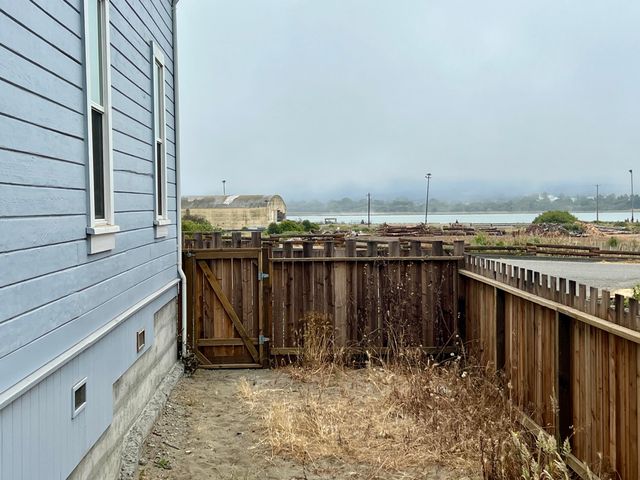 21 Bay View Avenue, Samoa Peninsula, CA 95564