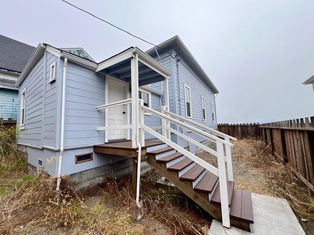 21 Bay View Avenue, Samoa Peninsula, CA 95564