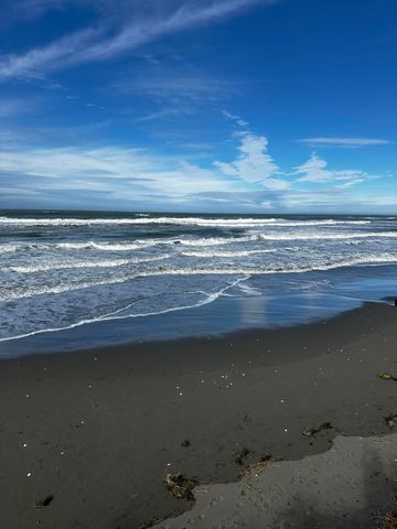 21 Bay View Avenue, Samoa Peninsula, CA 95564