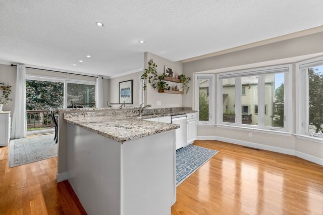 64 Maple St A, Canton, MA 02021