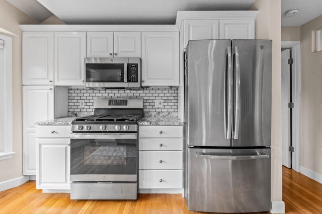 64 Maple St A, Canton, MA 02021