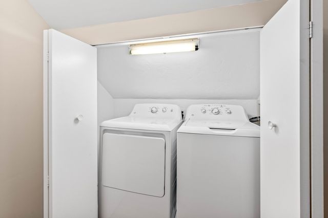 64 Maple St A, Canton, MA 02021