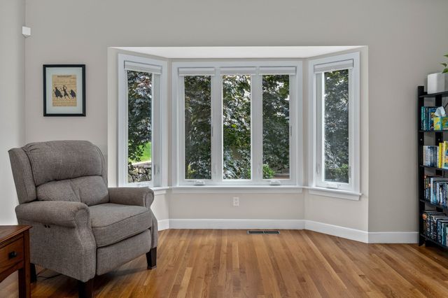 64 Maple St A, Canton, MA 02021