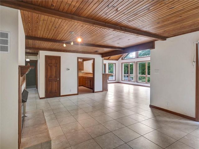 7000 S Buckner Tarsney Road, Oak Grove, MO 64075