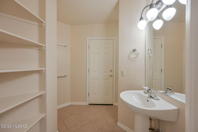 4931 N Hidden Valley, Tucson, AZ 85750