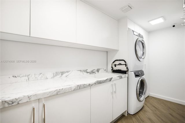 330 Sunny Isles Boulevard 5-2403, Sunny Isles Beach, FL 33160