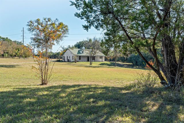 401 Indian Mountain Court, Granbury, TX 76048