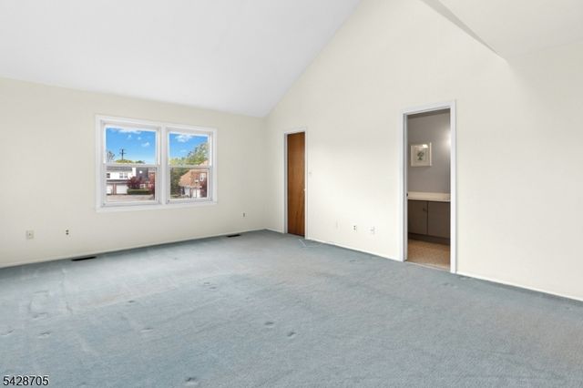 12 Harwich Ct, Scotch Plains Twp., NJ 07076