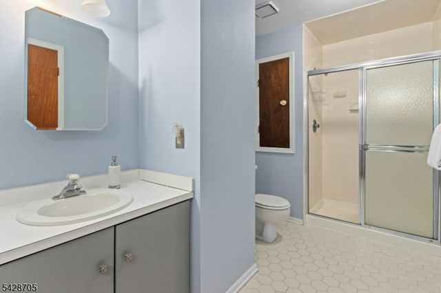 12 Harwich Ct, Scotch Plains Twp., NJ 07076