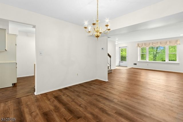 12 Harwich Ct, Scotch Plains Twp., NJ 07076