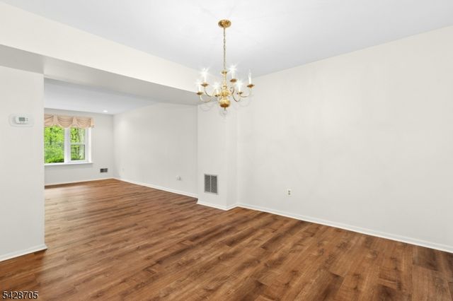 12 Harwich Ct, Scotch Plains Twp., NJ 07076