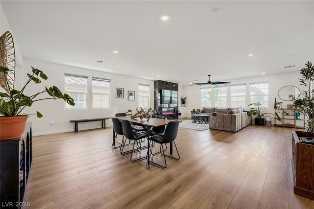 3494 Brezine Avenue, Henderson, NV 89044