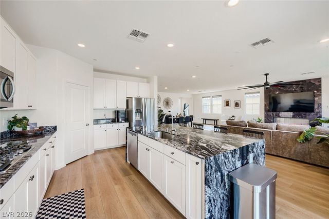 3494 Brezine Avenue, Henderson, NV 89044