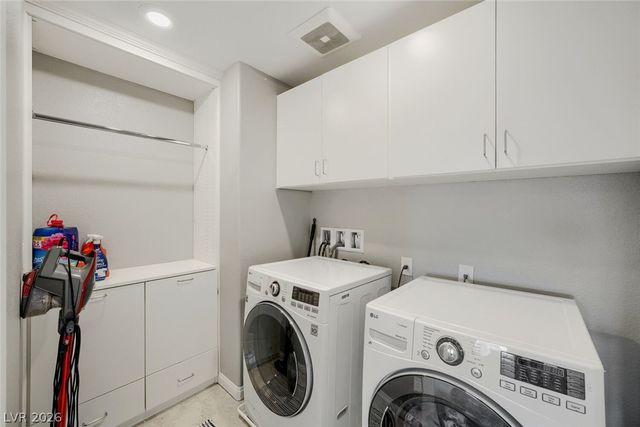 3494 Brezine Avenue, Henderson, NV 89044