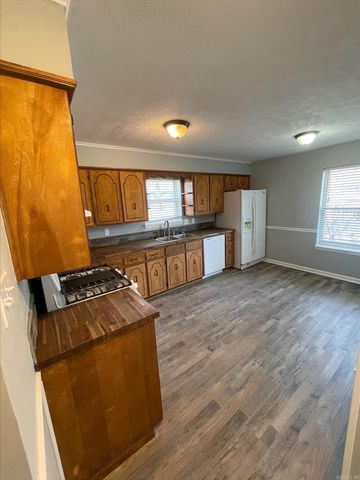 208 Elwood Dr, Sherwood, AR 72120