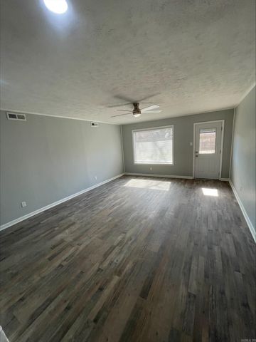 208 Elwood Dr, Sherwood, AR 72120