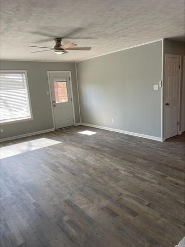 208 Elwood Dr, Sherwood, AR 72120