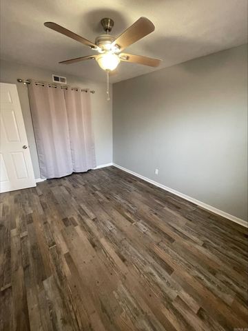 208 Elwood Dr, Sherwood, AR 72120